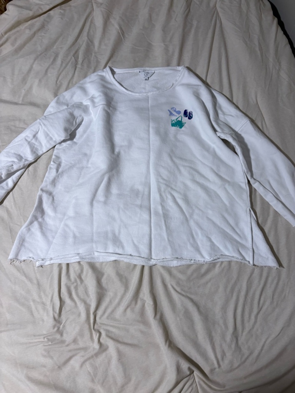 crown & ivy White Crewneck Sweater with Blue and Teal Embroidery